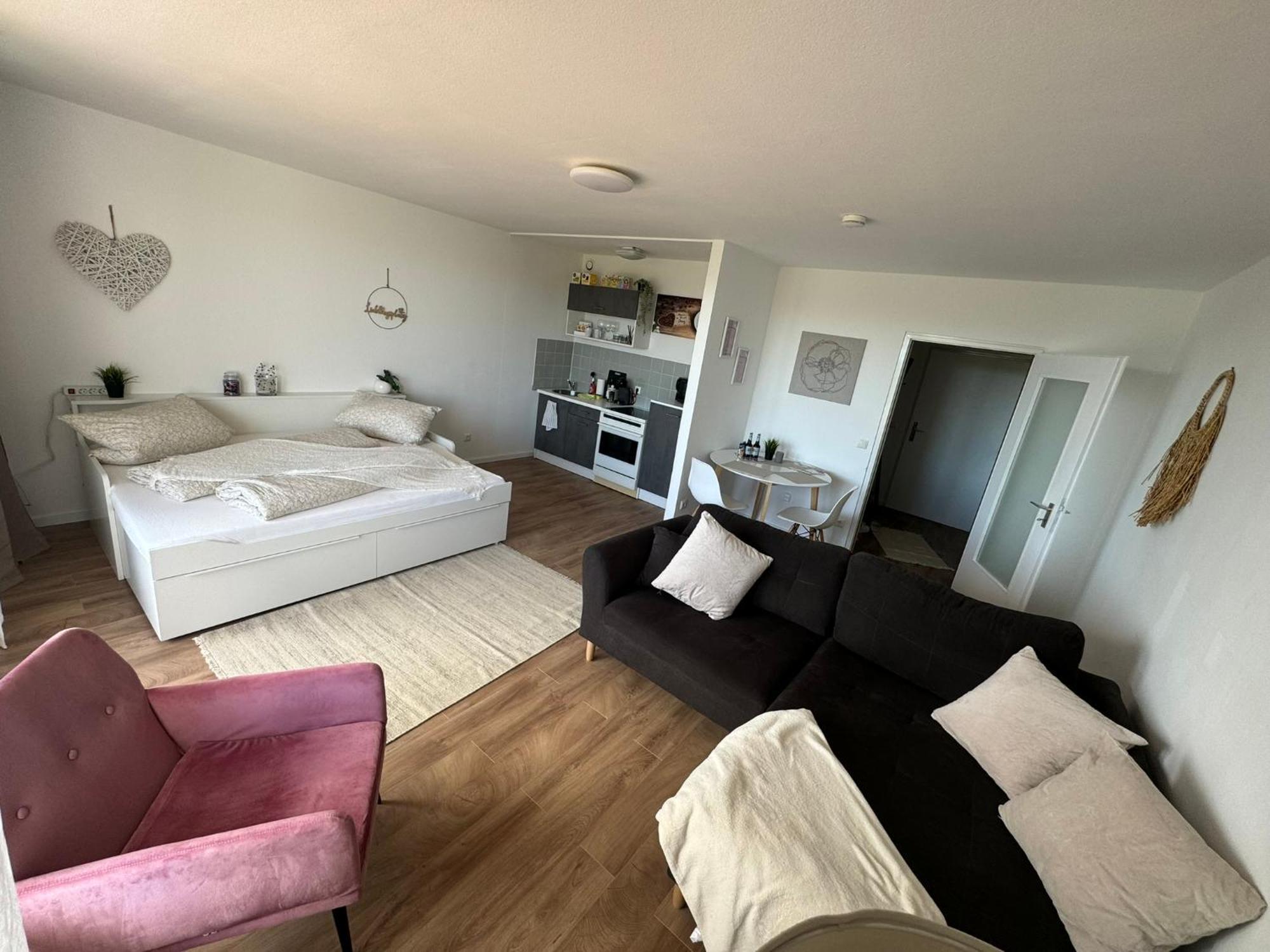 1 Zimmer Wohnung Mit Balkon Und Kueche 拜罗伊特 外观 照片