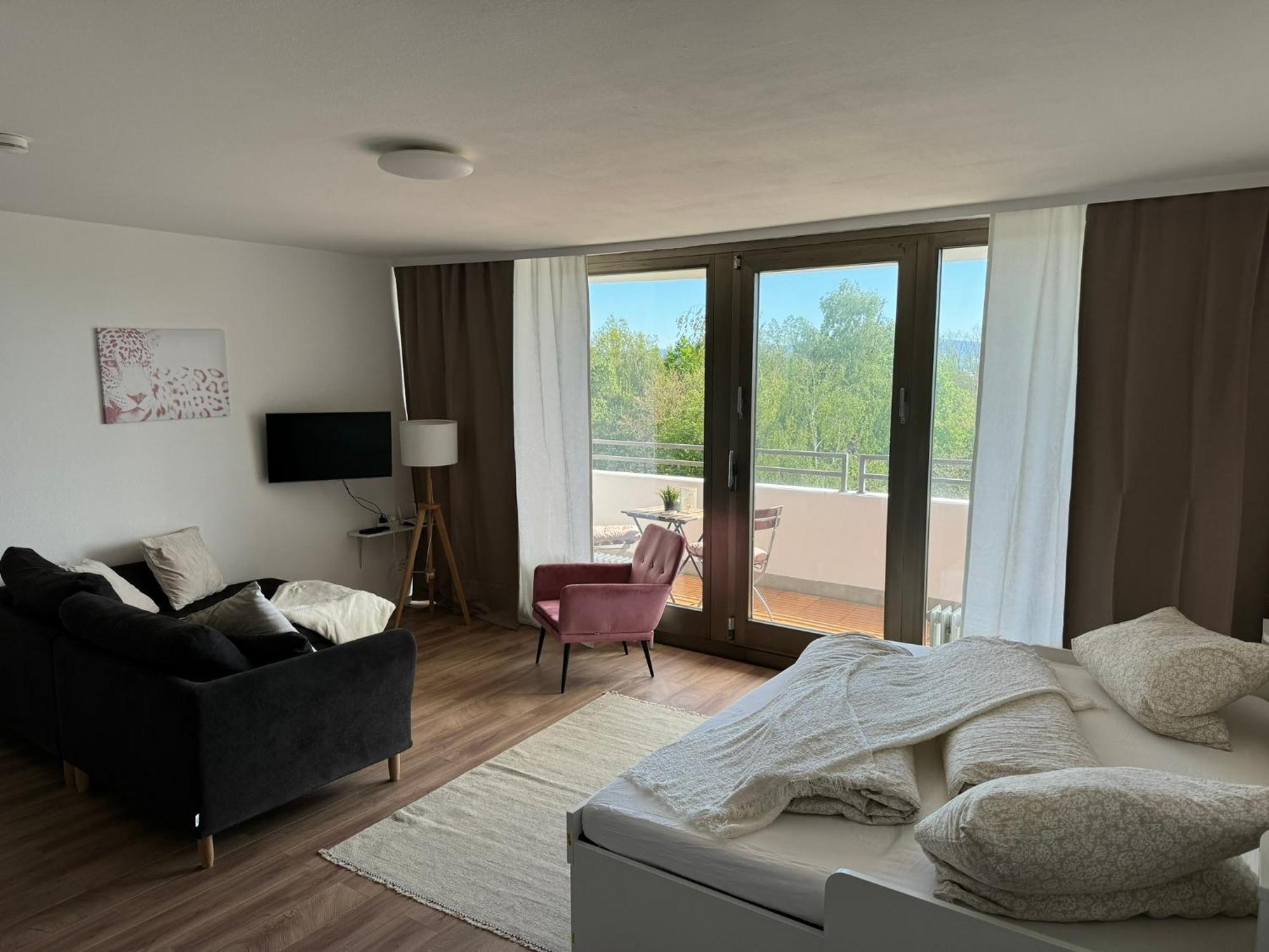 1 Zimmer Wohnung Mit Balkon Und Kueche 拜罗伊特 外观 照片